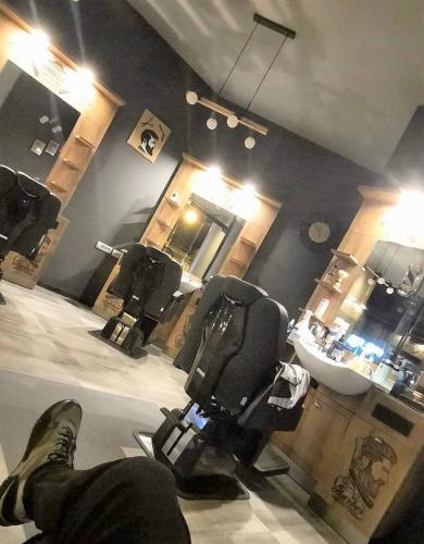 CUSTOM BARBERSHOP - BUCURESTI (4)