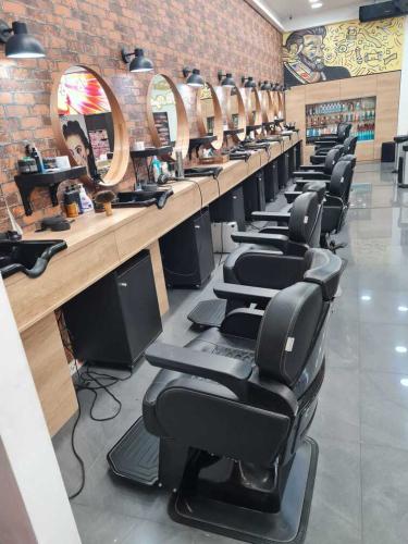 EVA SALON_AUCHAN MILITARI (10)
