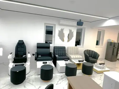 Showroom Manichiura&Pedichiura&Cosmetica - Etaj 2
