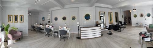 MADAME NAILS BOUTIQUE (3)