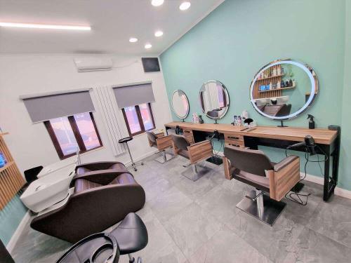 STUDIO 161 (2)